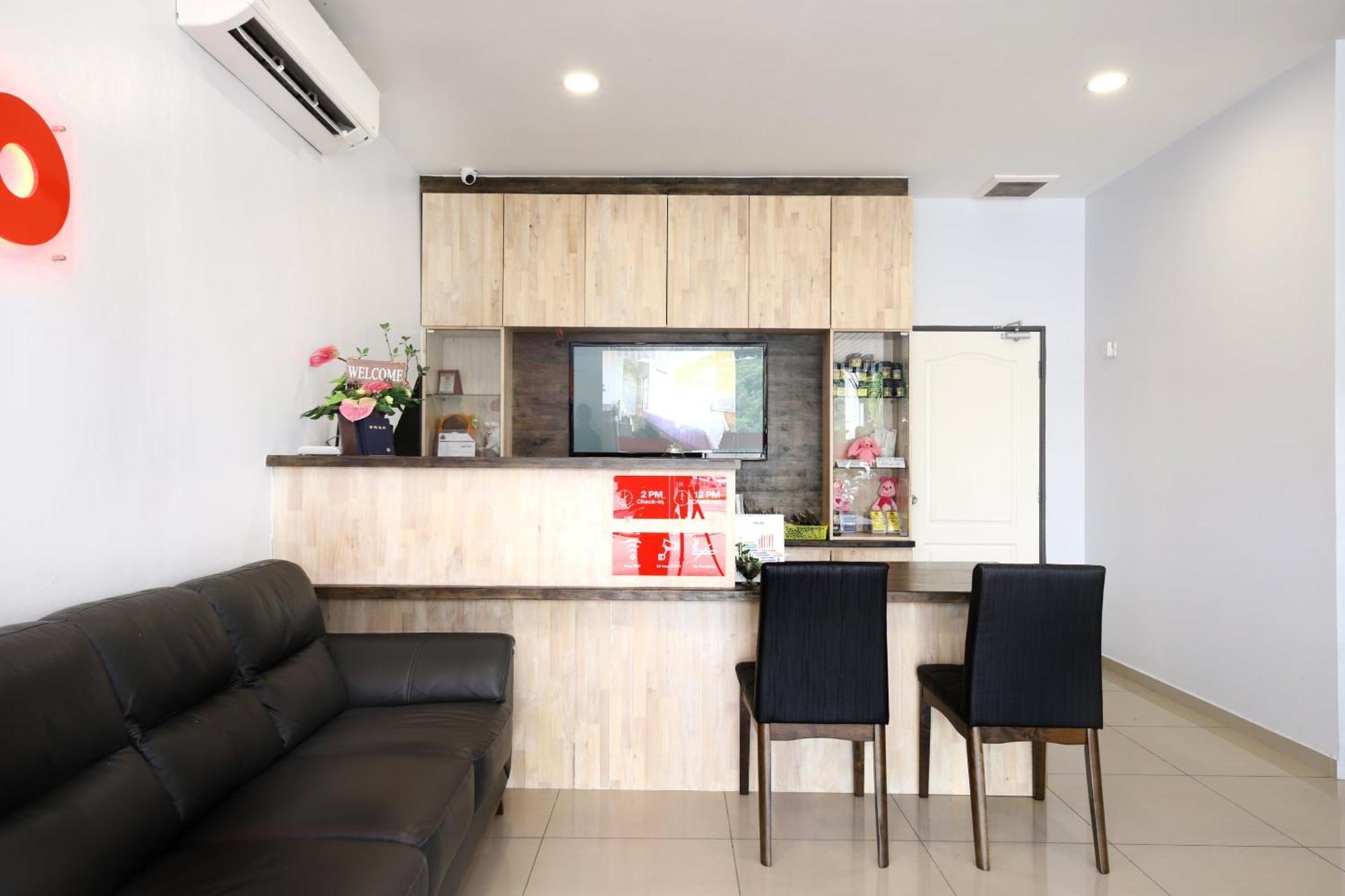 Oyo 778 Bmw 2 Hotel Muar Exterior photo